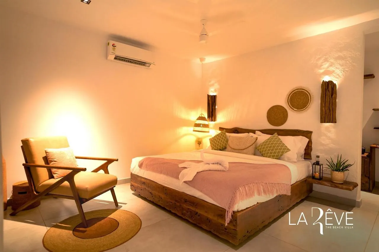 La Reve The Beach Villa Malappuram 0*,